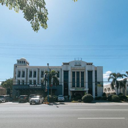 Bliss Hotel San Fernando Pampanga City Exterior photo