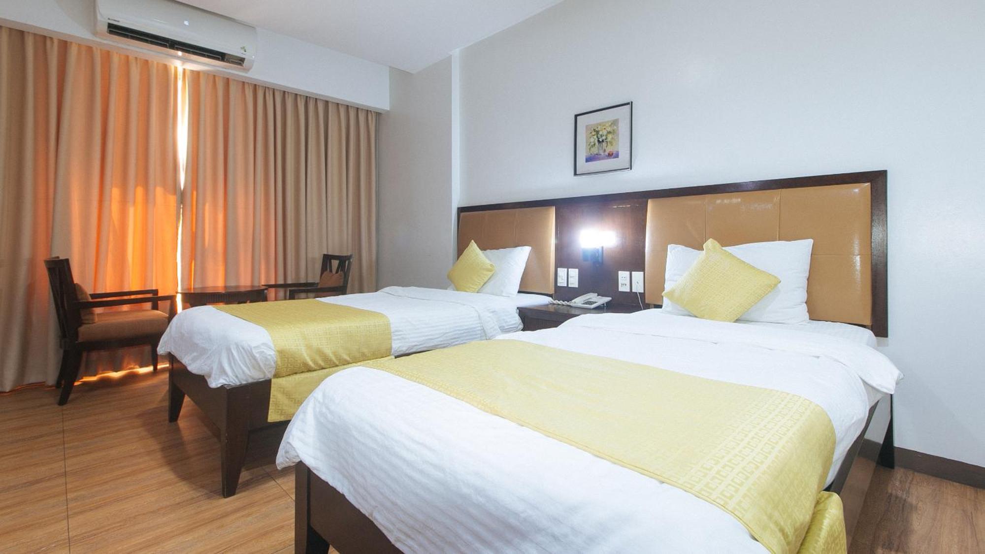 Bliss Hotel San Fernando Pampanga City Exterior photo