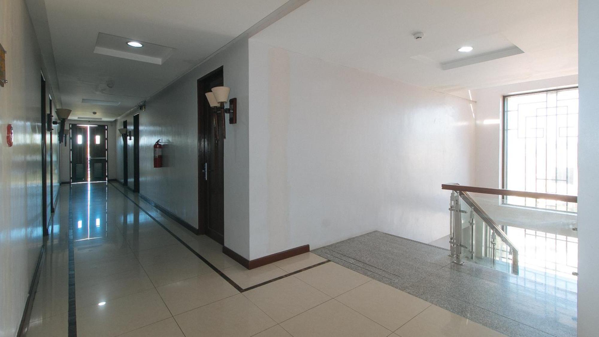 Bliss Hotel San Fernando Pampanga City Exterior photo