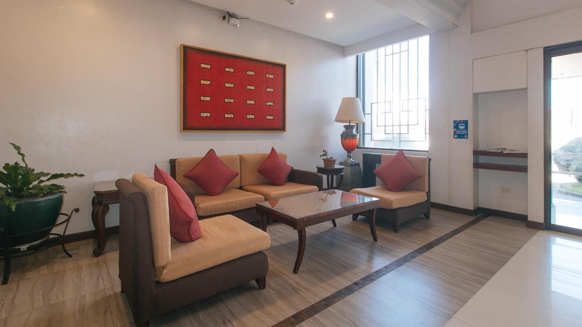 Bliss Hotel San Fernando Pampanga City Exterior photo
