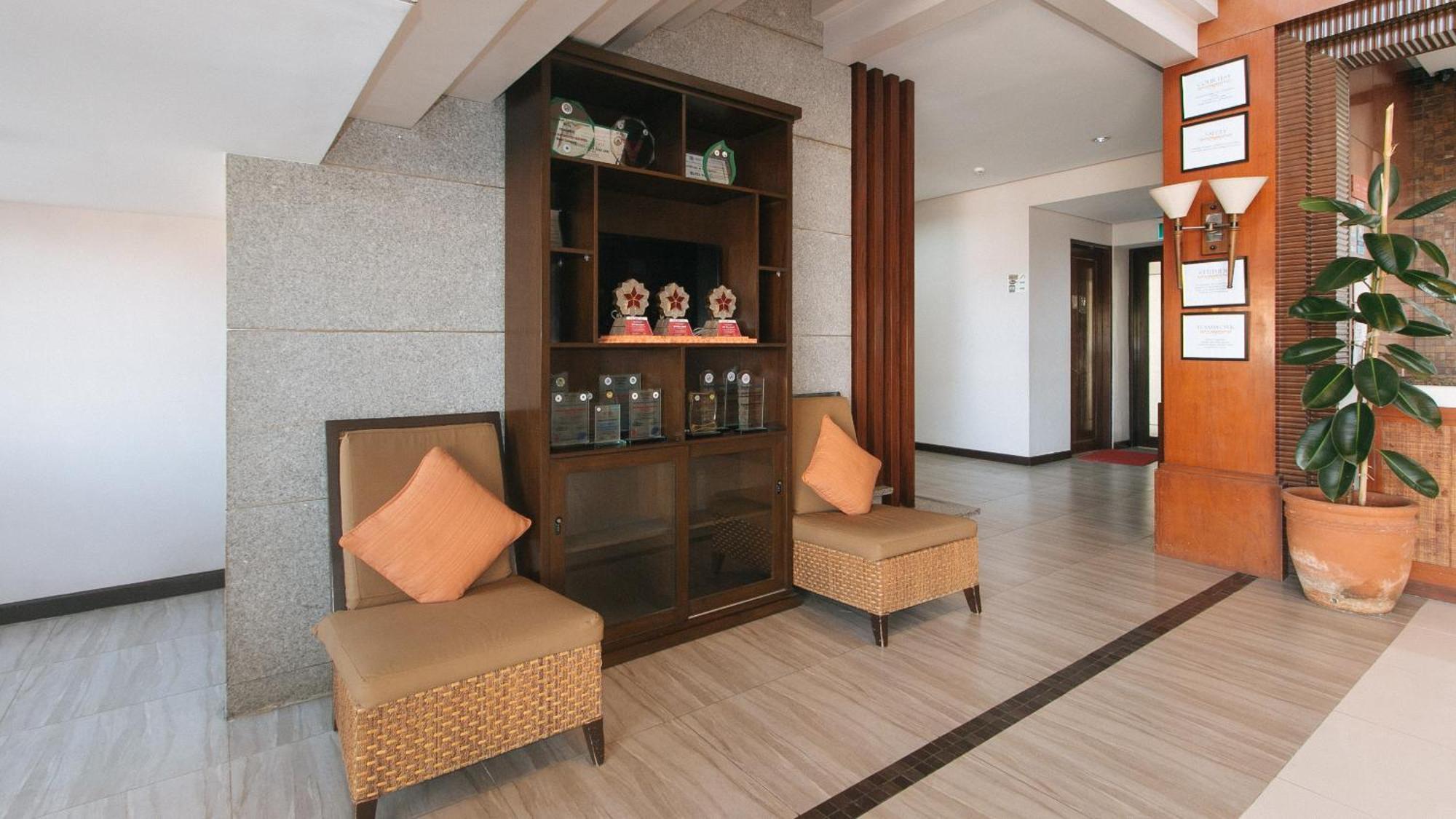 Bliss Hotel San Fernando Pampanga City Exterior photo